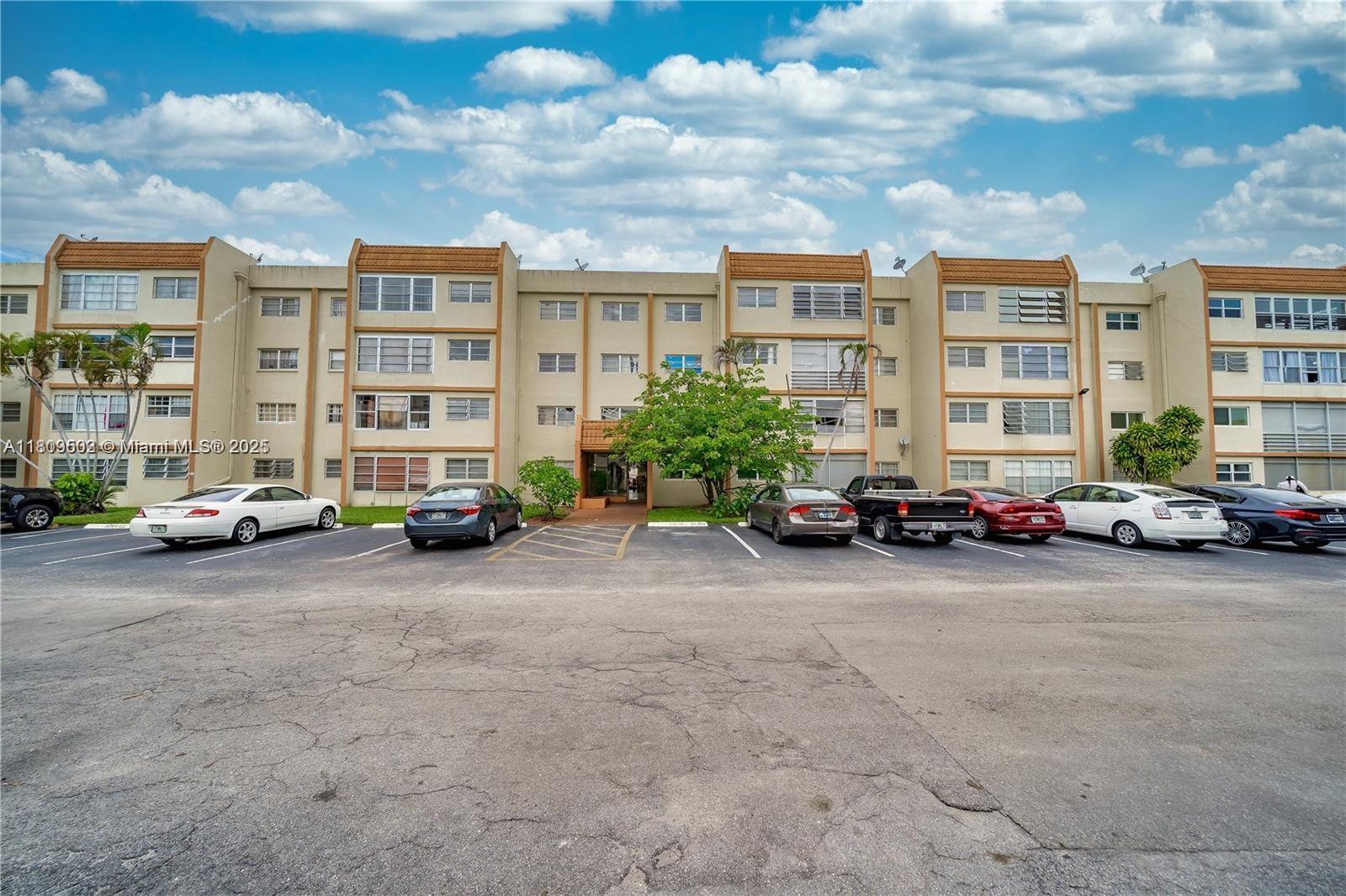 CYPRESS TREE CONDO BLDG 3 - Residential