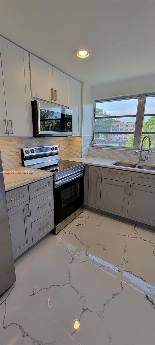 CYPRESS TREE CONDO BLDG 3 - Residential