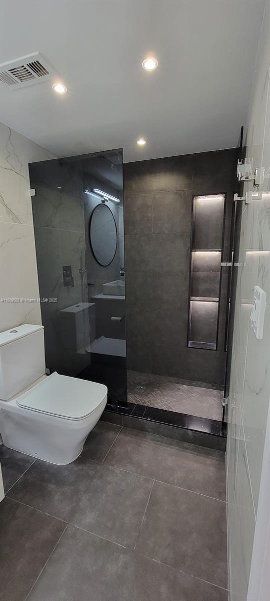 CYPRESS TREE CONDO BLDG 3 - Residential