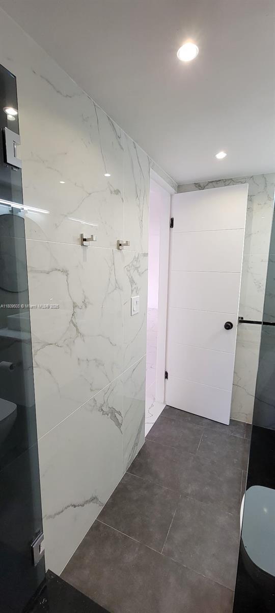 CYPRESS TREE CONDO BLDG 3 - Residential