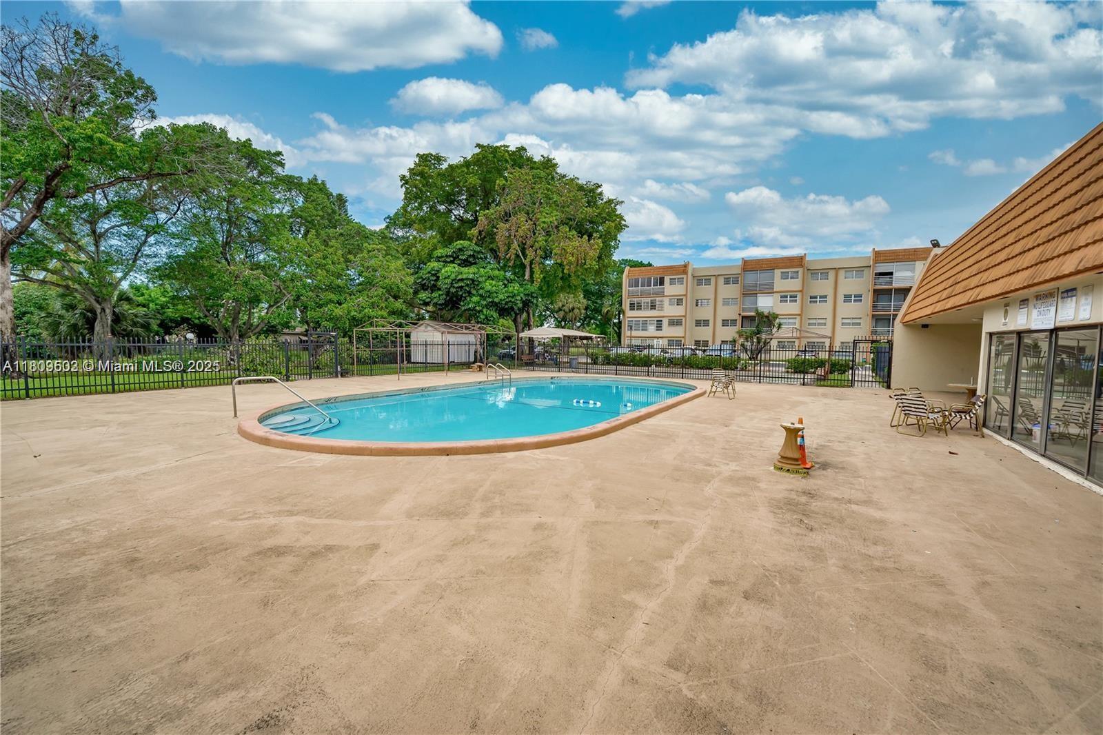 CYPRESS TREE CONDO BLDG 3 - Residential