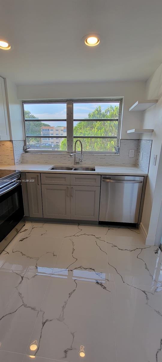 CYPRESS TREE CONDO BLDG 3 - Residential