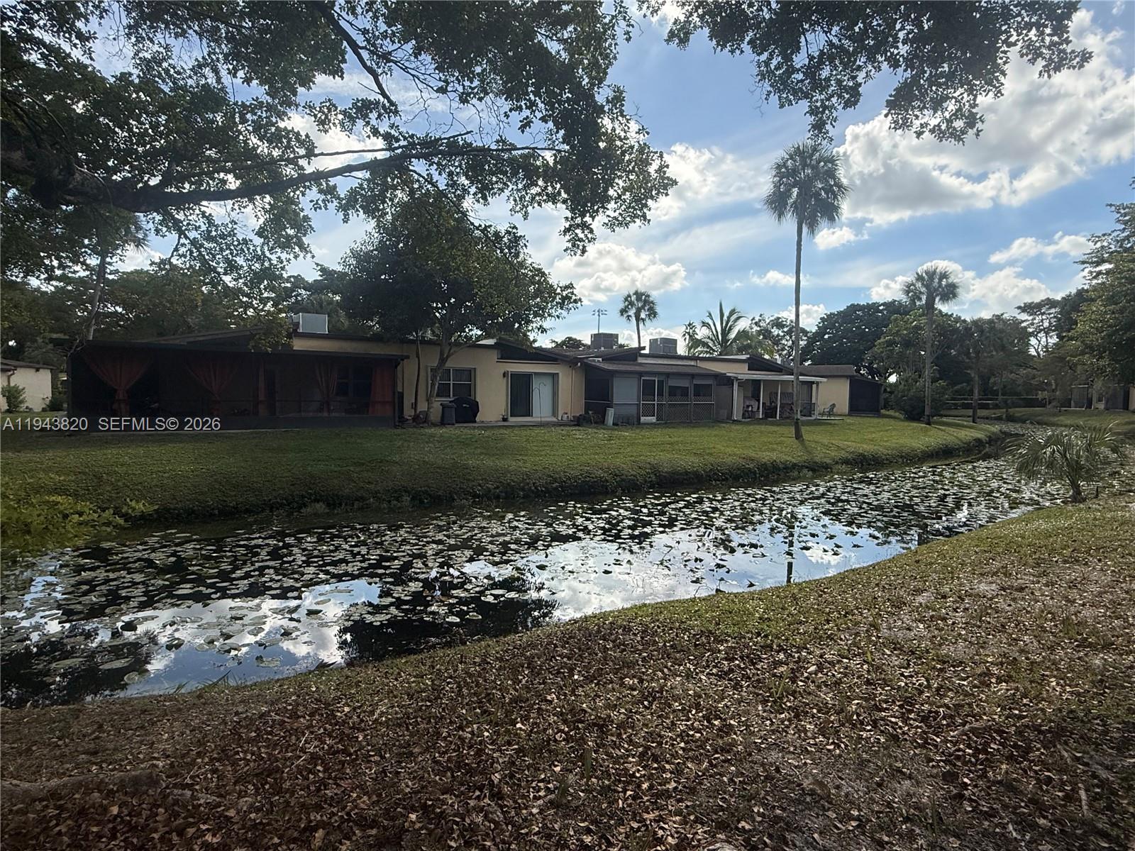 VILLAS AT CARRIAGE HILLS - Residential