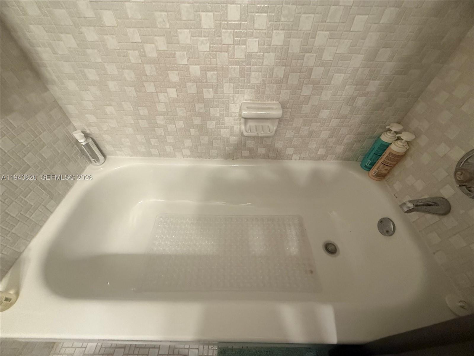 VILLAS AT CARRIAGE HILLS - Residential