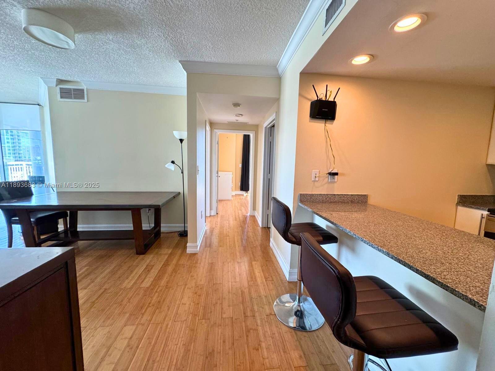 1800 BISCAYNE PLAZA CONDO - Residential