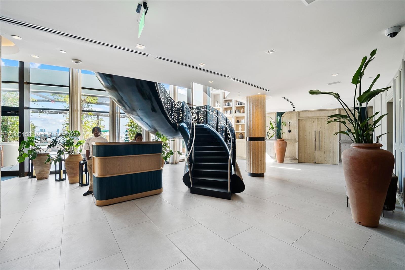 Mondrian - Residential