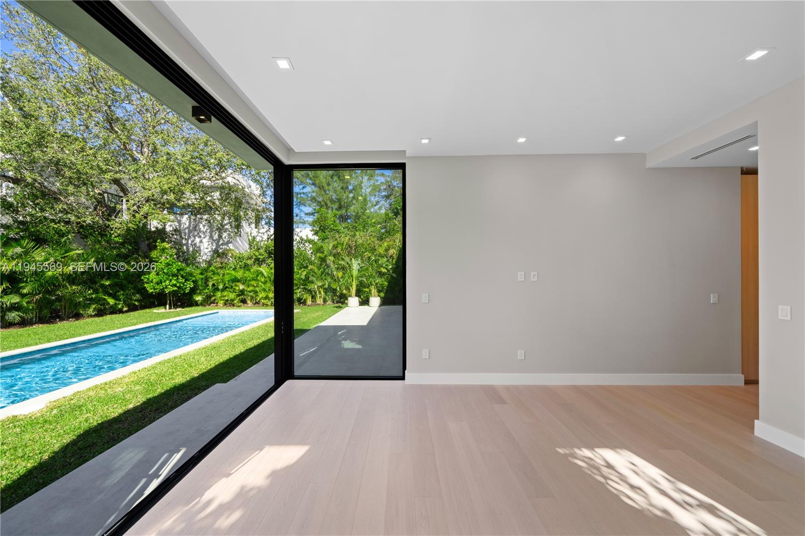 GRIFFING BISCAYNE PARK ES - Residential