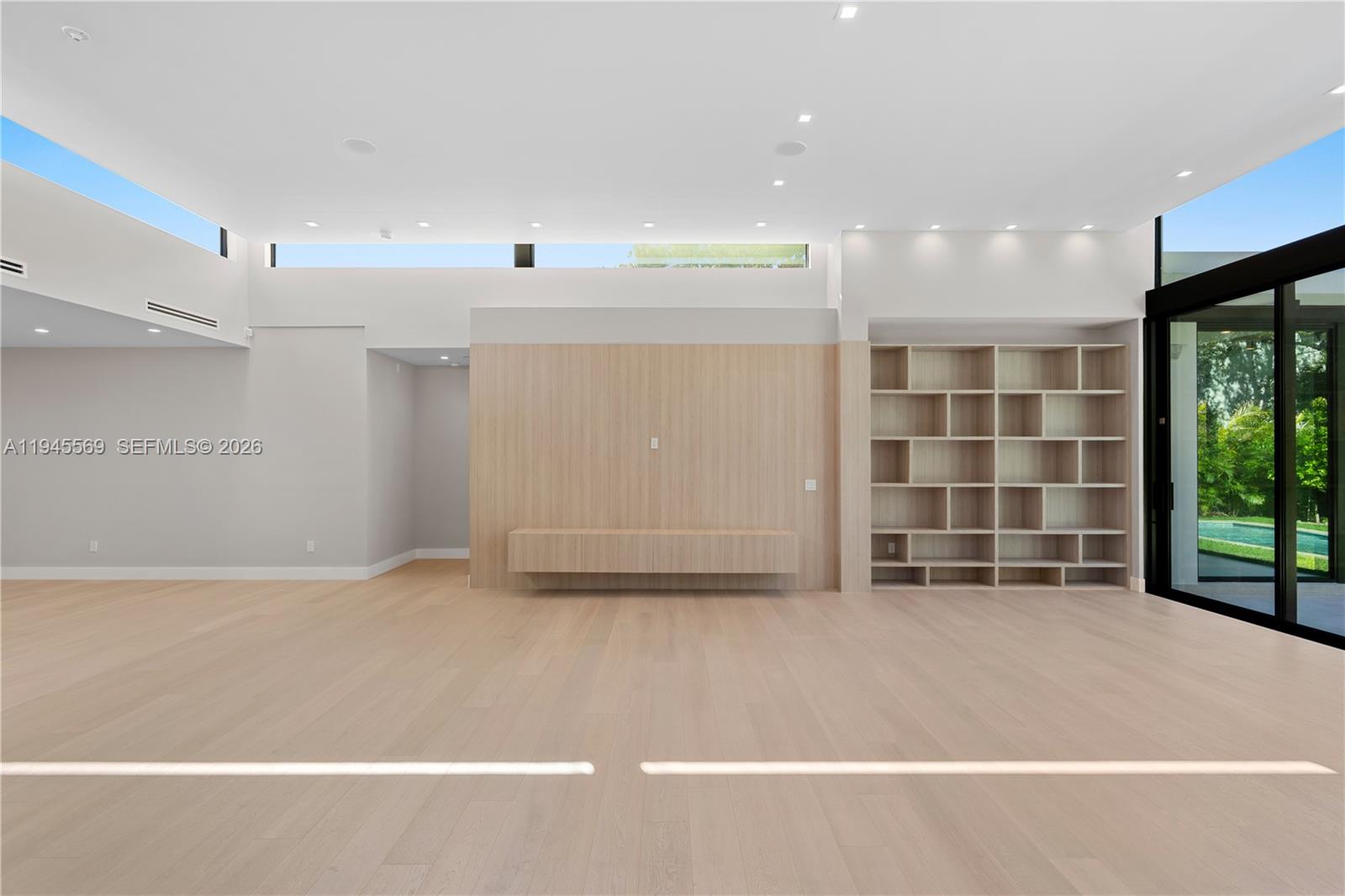 GRIFFING BISCAYNE PARK ES - Residential