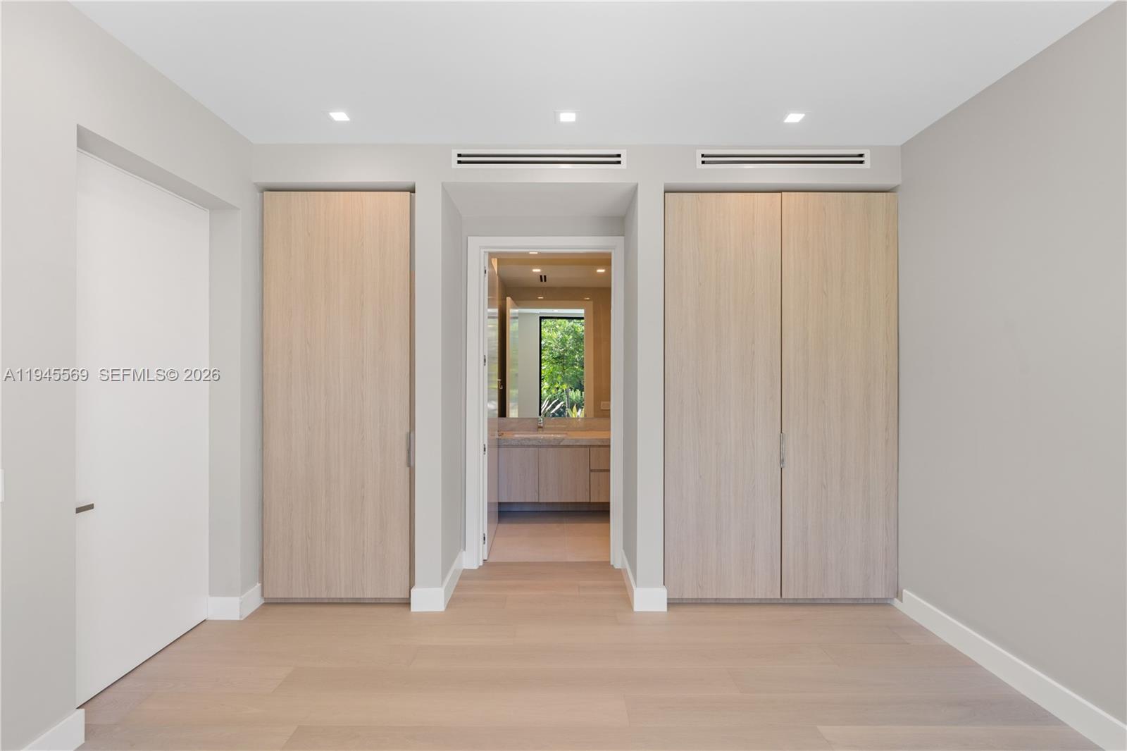 GRIFFING BISCAYNE PARK ES - Residential