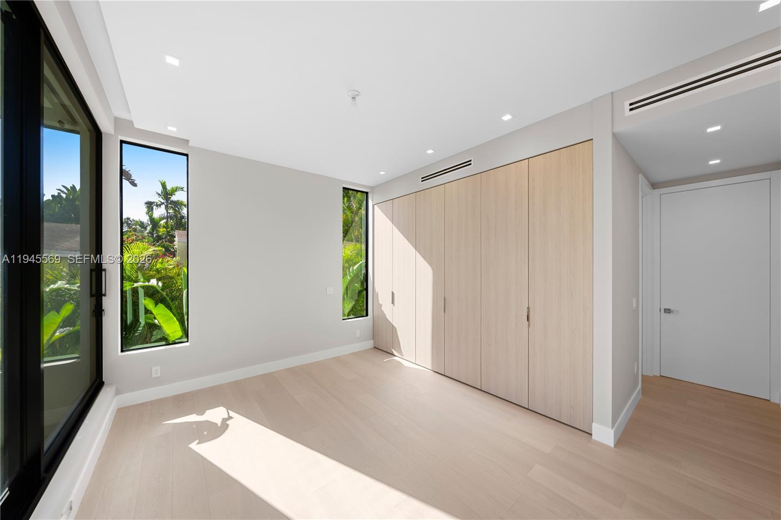 GRIFFING BISCAYNE PARK ES - Residential