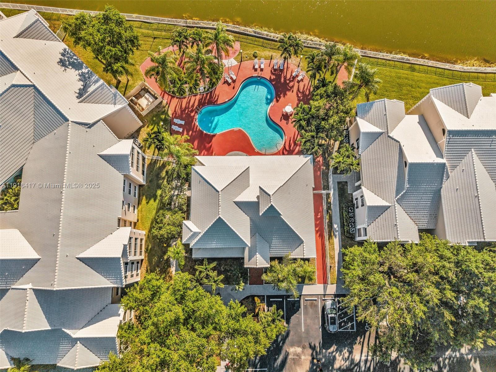 LAKEVIEW CLUB CONDO - Residential Lease