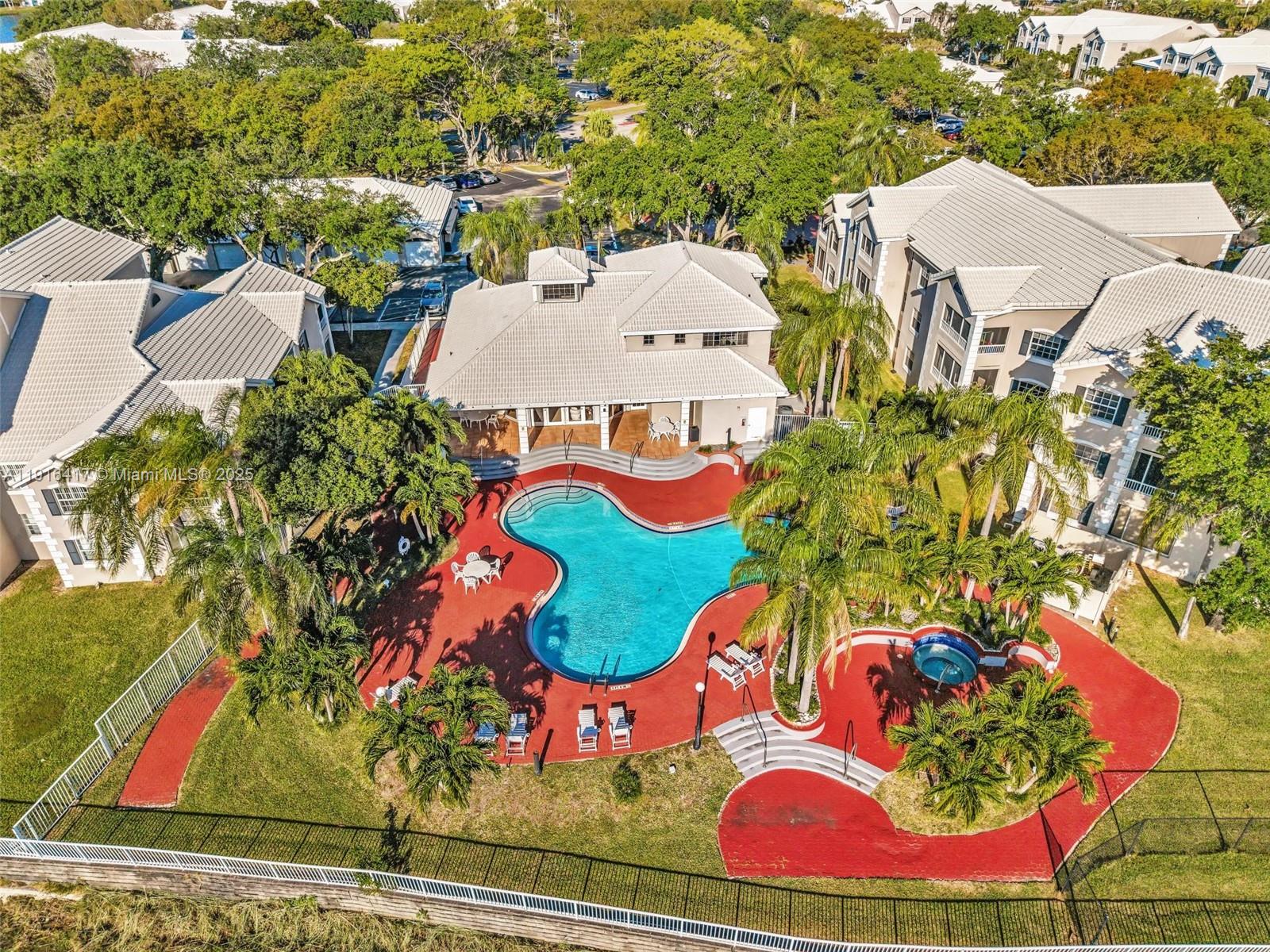 LAKEVIEW CLUB CONDO - Residential Lease