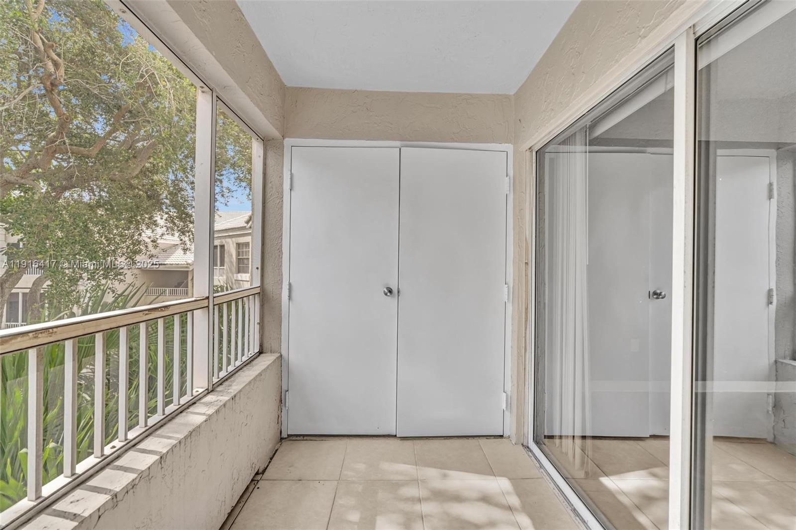 LAKEVIEW CLUB CONDO - Residential Lease