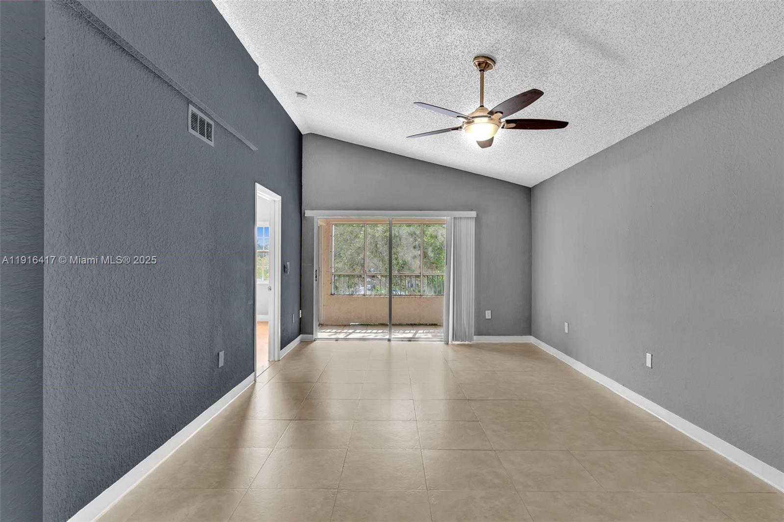 LAKEVIEW CLUB CONDO - Residential Lease