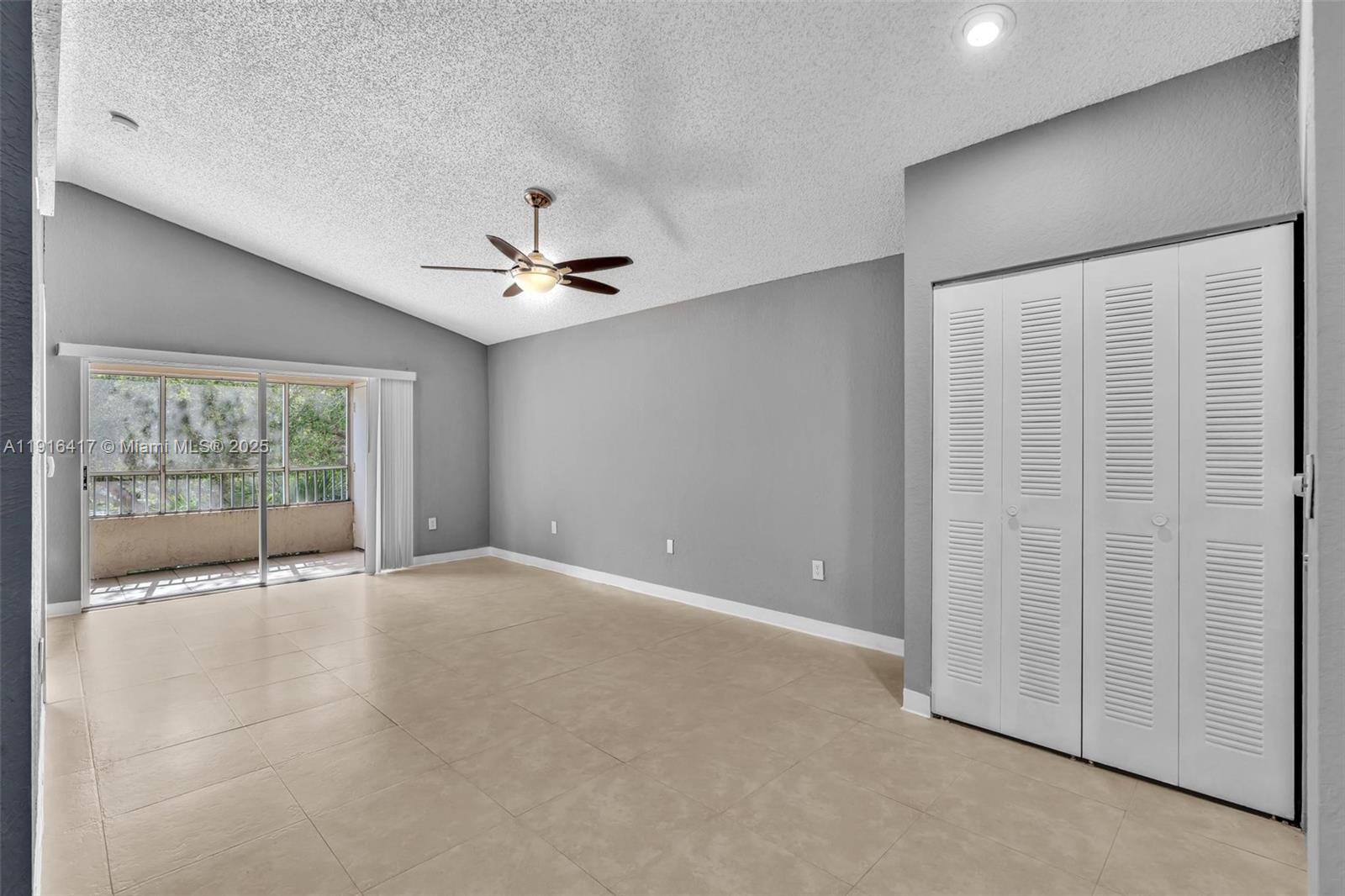 LAKEVIEW CLUB CONDO - Residential Lease