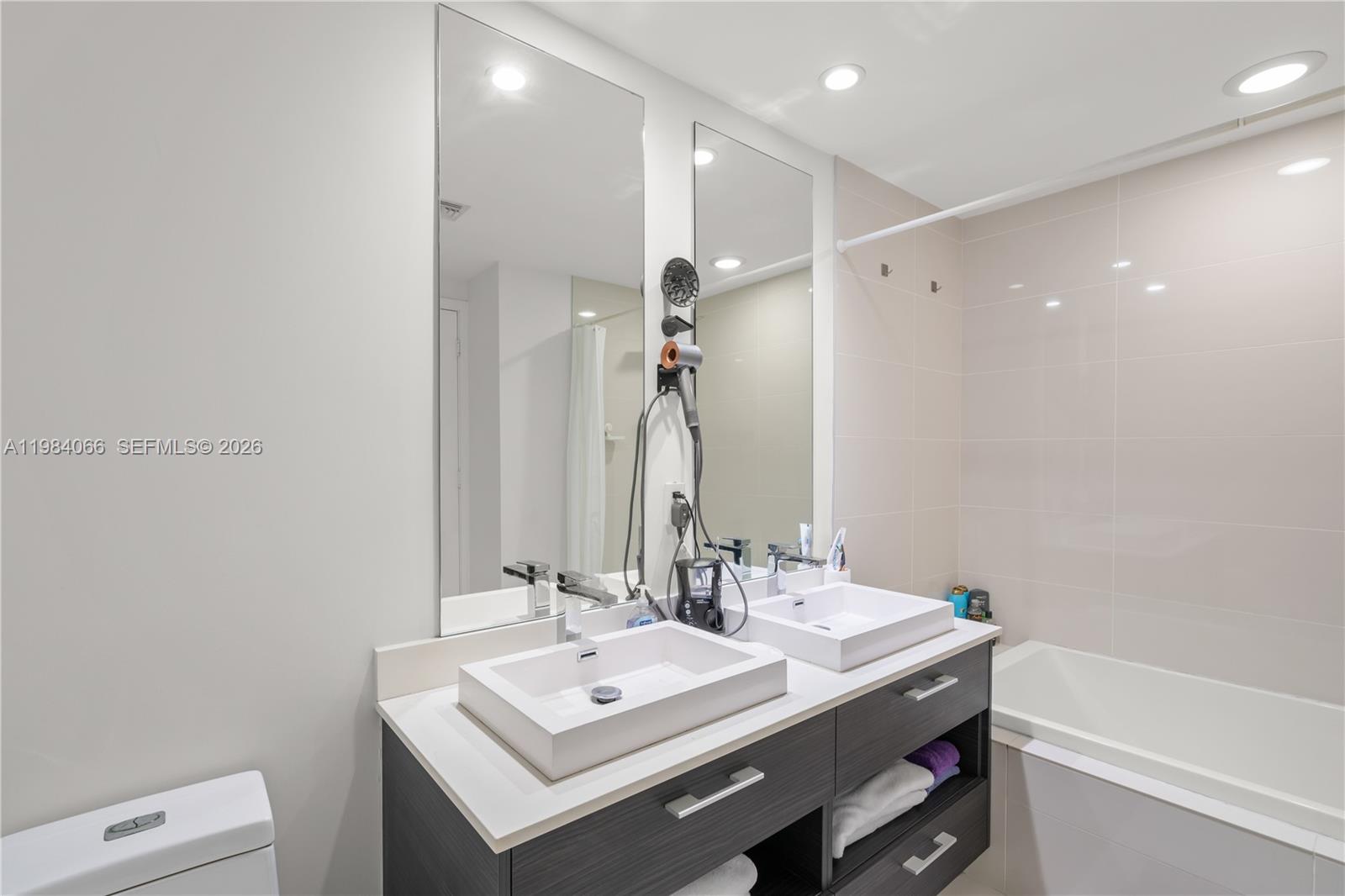 BRICKELL HEIGHTS EAST CON - Residential