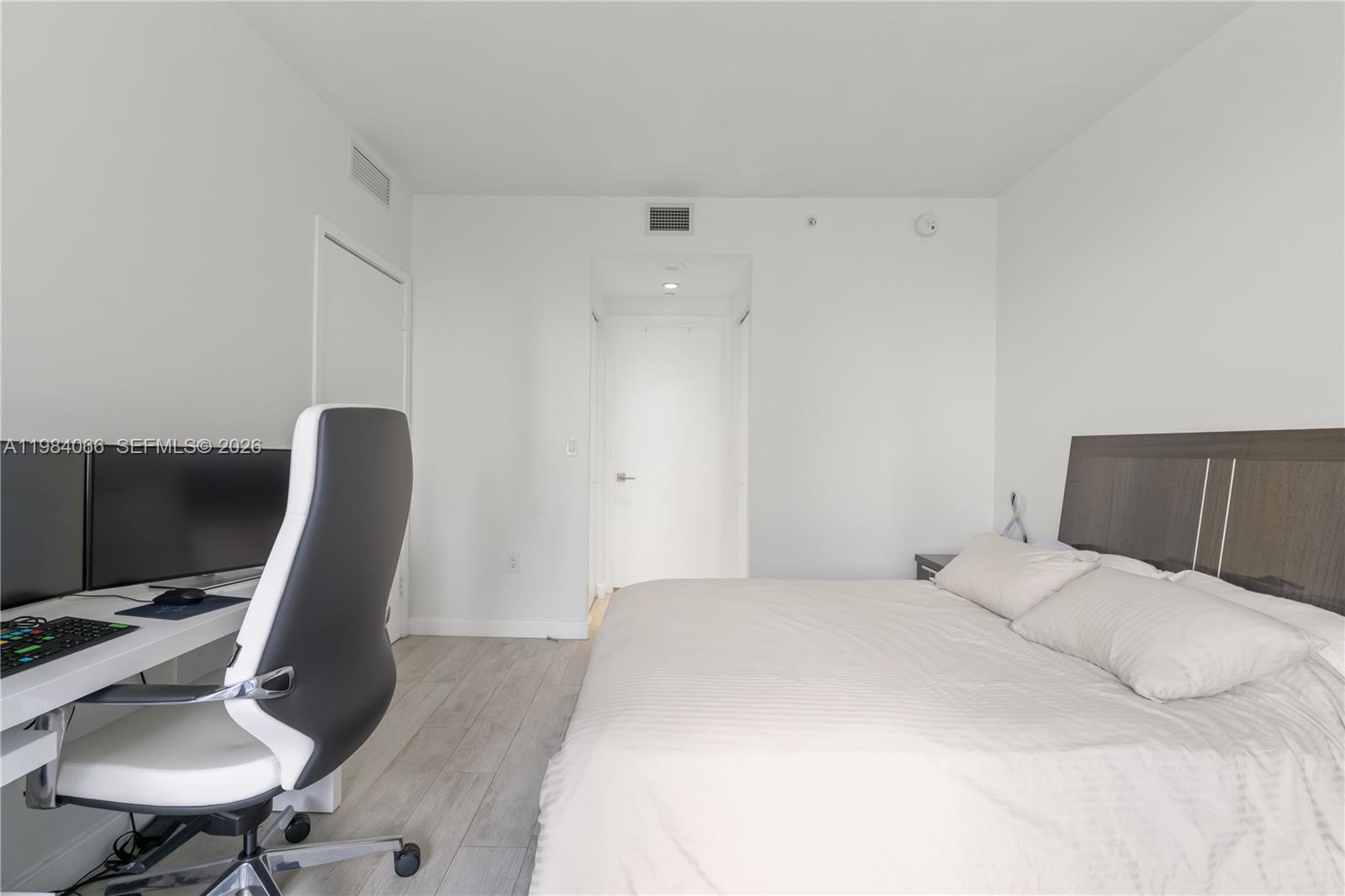 BRICKELL HEIGHTS EAST CON - Residential