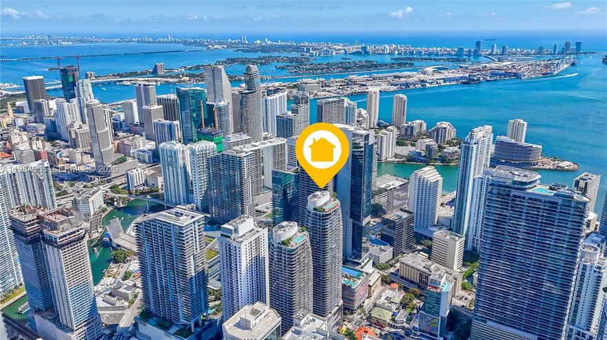 Prime investment opportunity at Brickell Heights East Tower. This 1-bedroom + den residence converted into a functional second bedroom and 2 full bathrooms, offers a flexible layout ideal for investors or first-time homebuyers, especially professionals seeking the vibrant Brickell lifestyle. 

Enjoy luxury amenities including rooftop and resort-style pools, spa with sauna and steam room, Equinox fitness center, entertainment lounges, kids’ room, and 24-hour concierge and valet. Steps from Brickell City Centre, restaurants, shopping, and nightlife. 

Perfect for those looking to live or invest in one of Miami’s most dynamic neighborhoods.