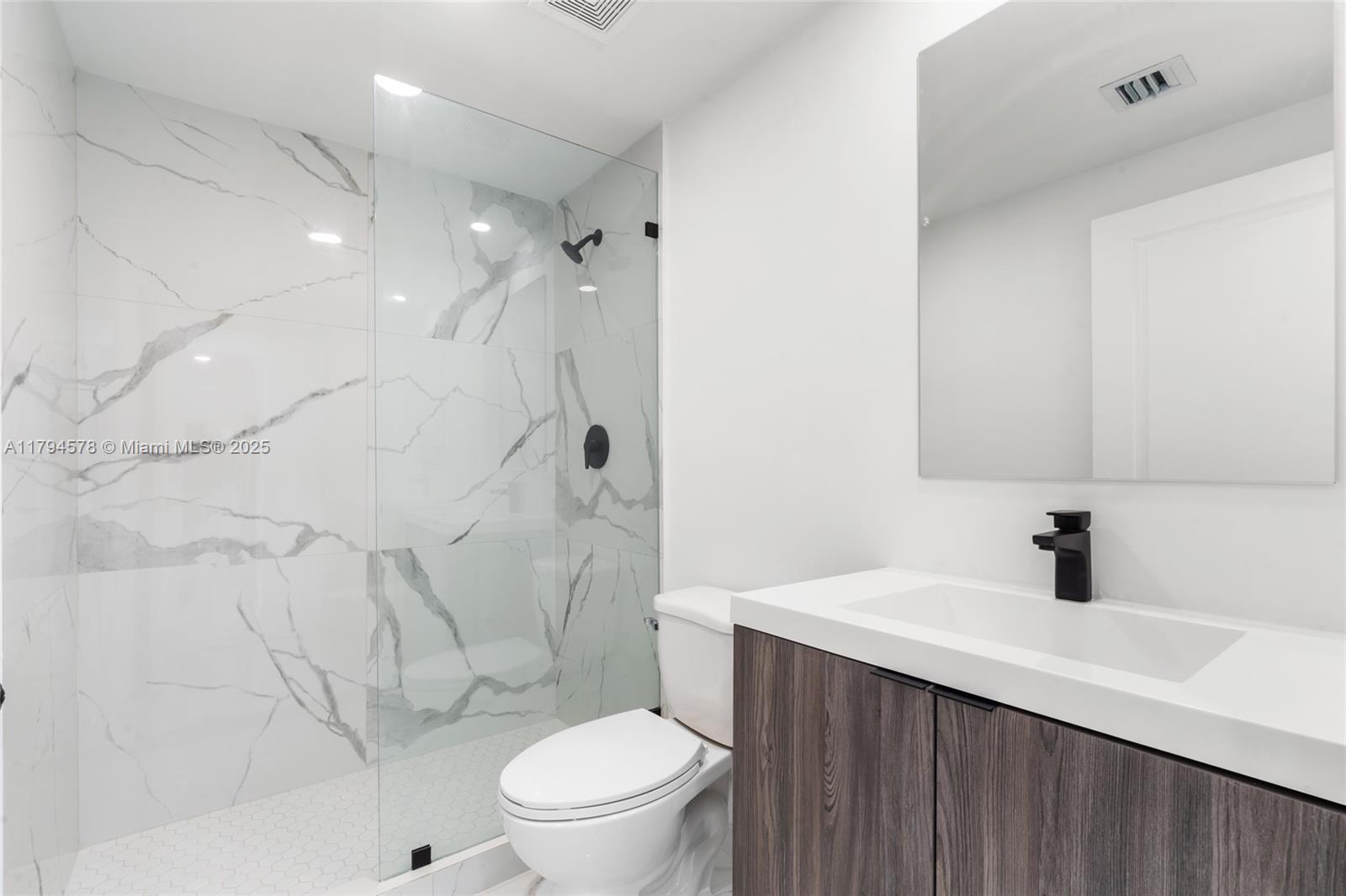 On Grandville - Residential Lease