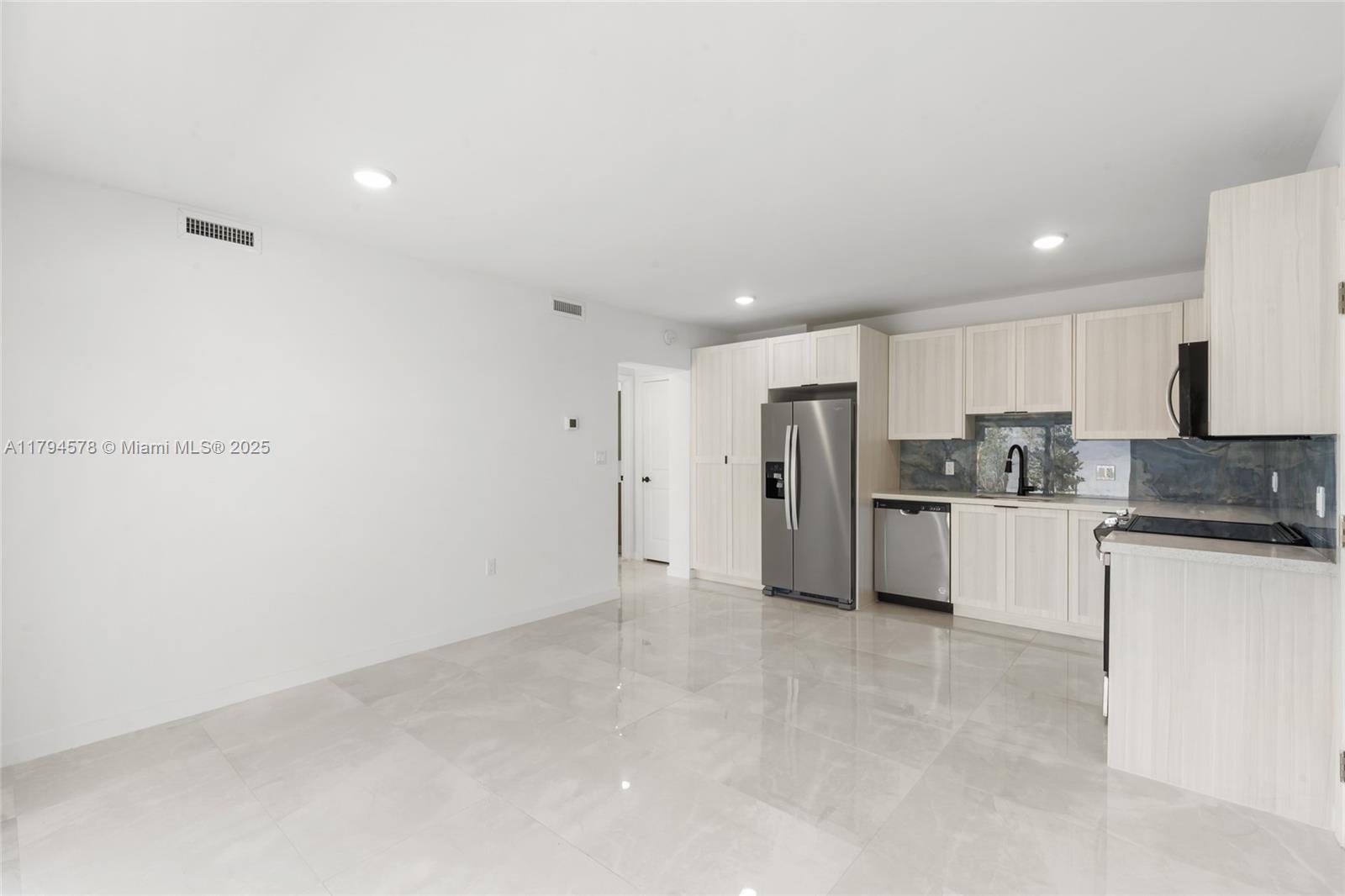 On Grandville - Residential Lease