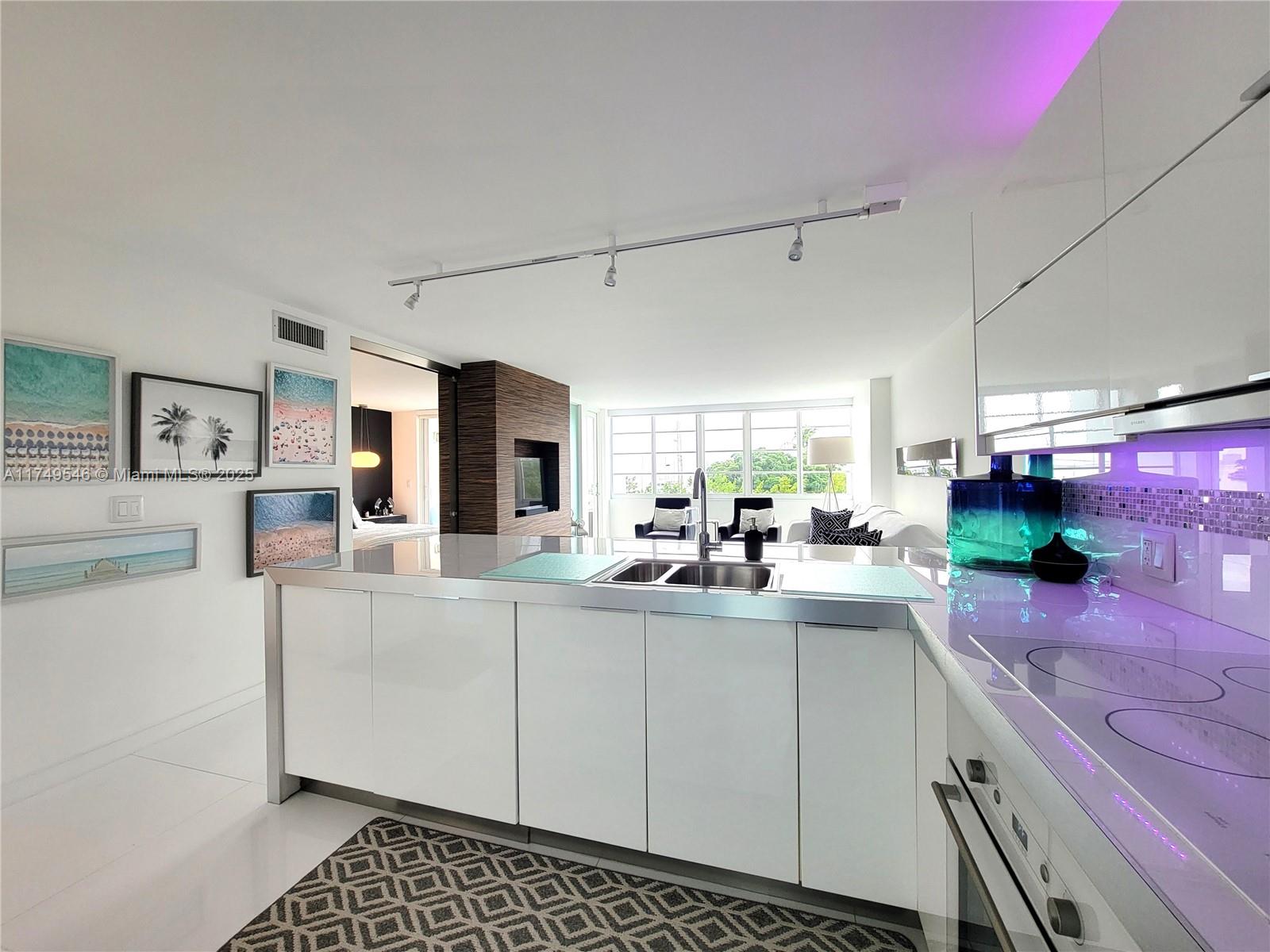 BONNE VIE CONDO - Residential
