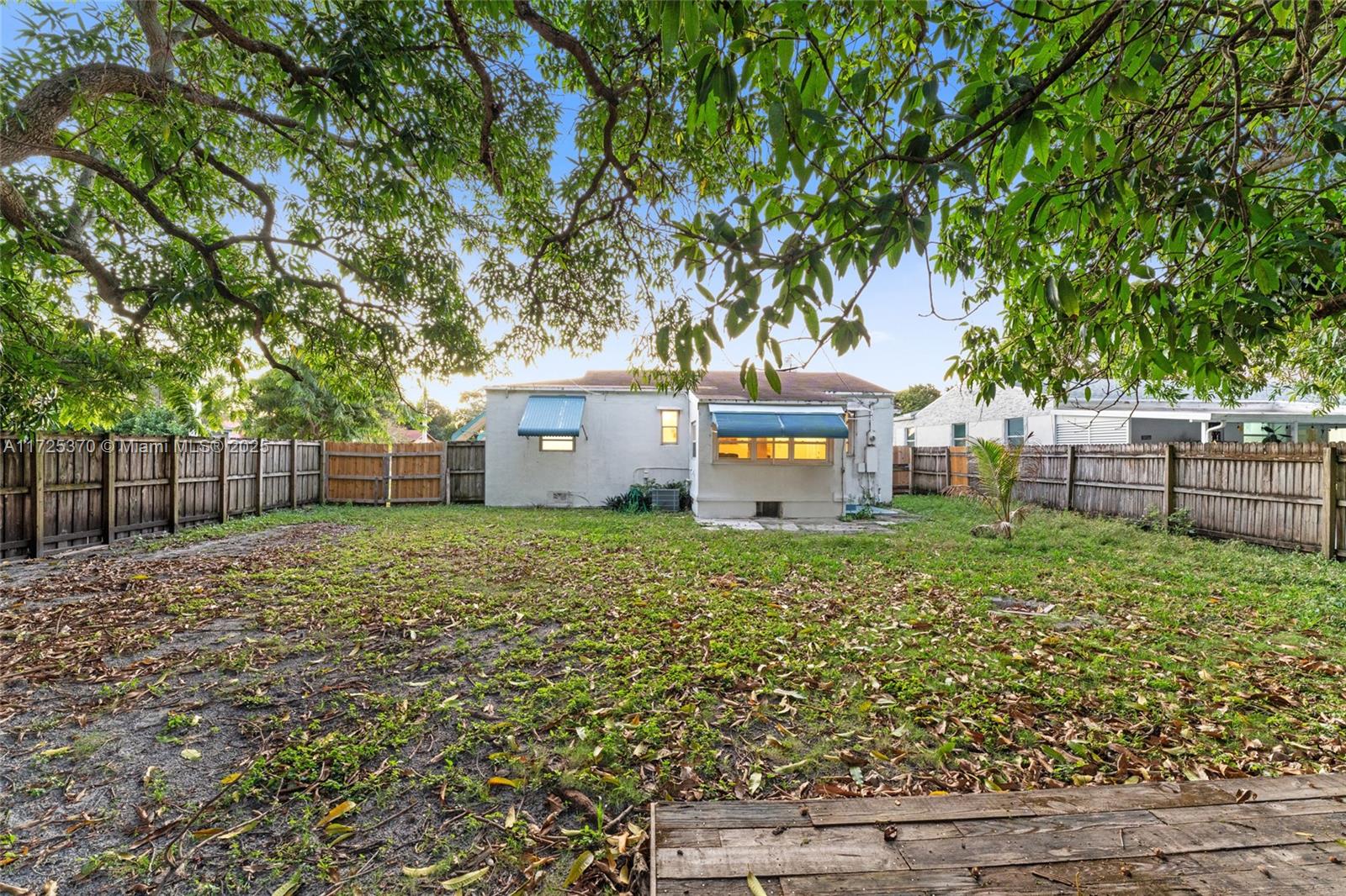 W BUENA VISTA CEN - Residential