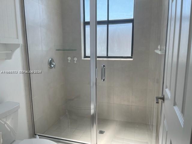 AQUABELLA NORTH REPLAT - Residential Lease