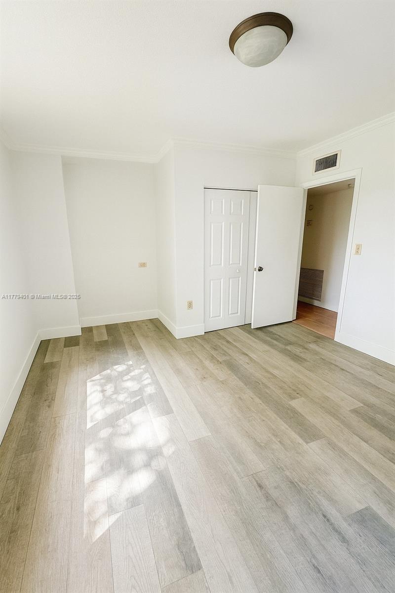 NORTHLAKE VLG AT CALIF CL - Residential