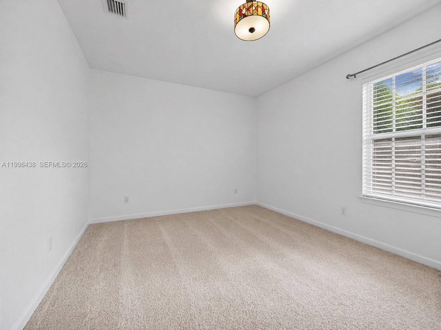 MANDARIN LAKES - Residential Lease