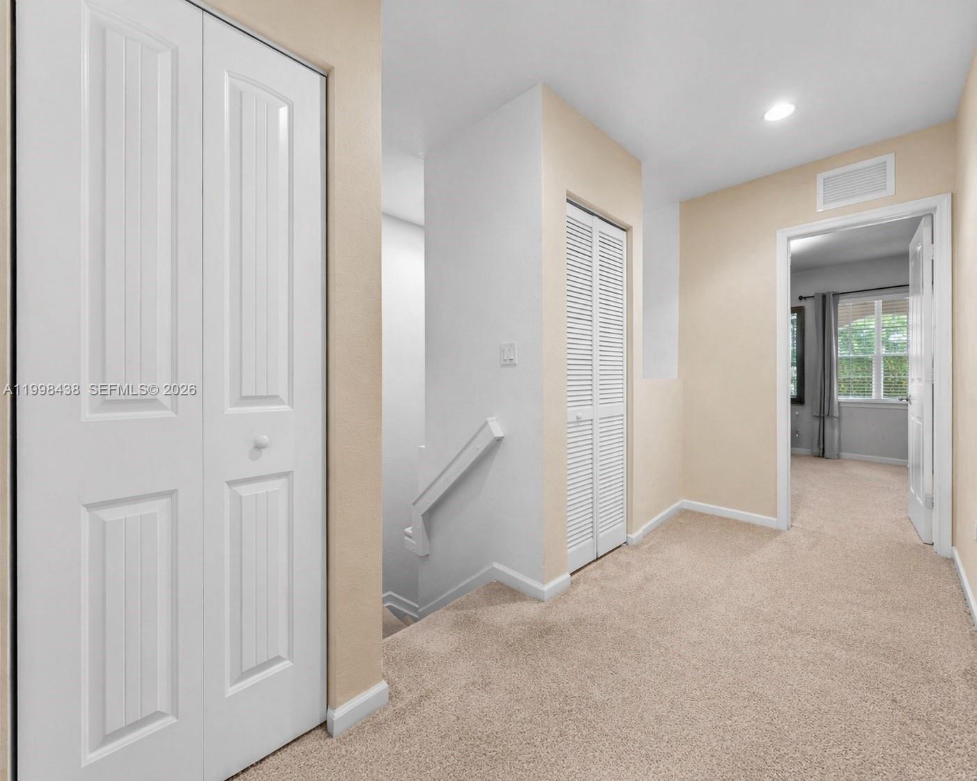 MANDARIN LAKES - Residential Lease