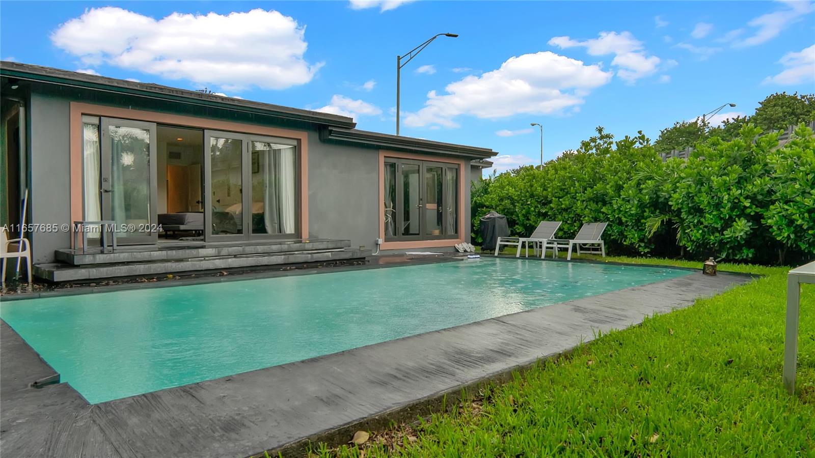 BRICKELLS FLAGLER - Residential Lease