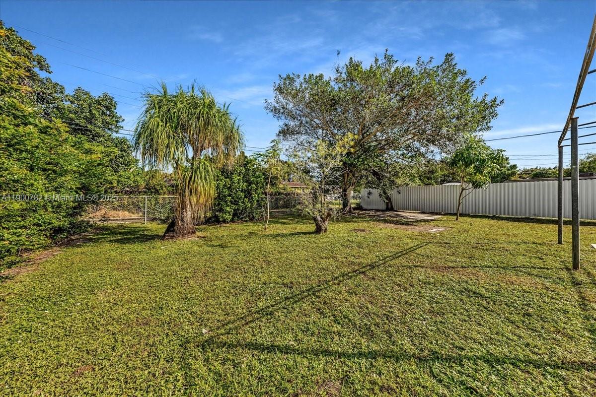 BREEZY HEIGHTS 1ST ADDN - Residential