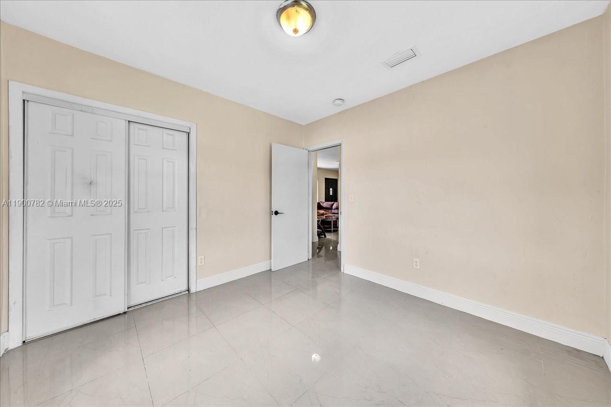 BREEZY HEIGHTS 1ST ADDN - Residential