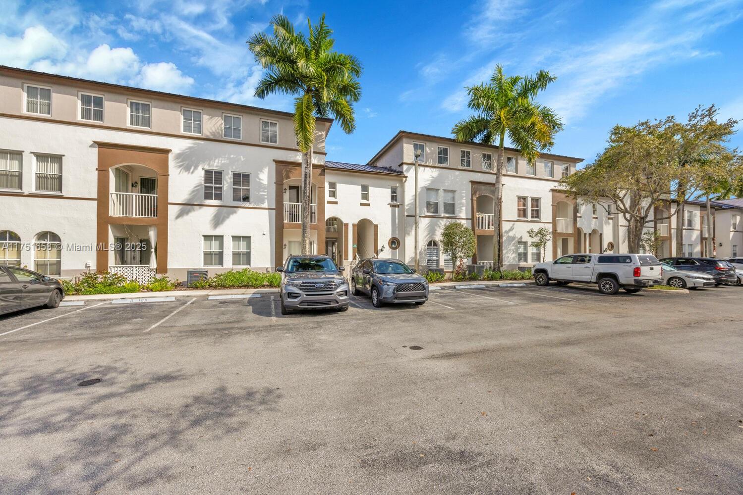 4331 SW 160th Ave 108