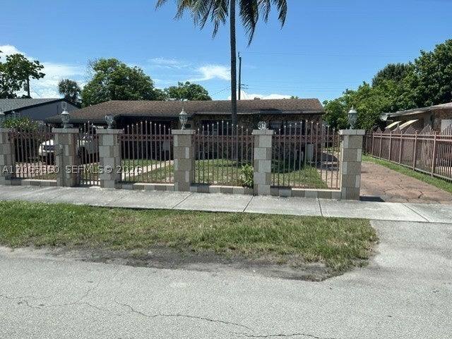 3151 NW 4th St