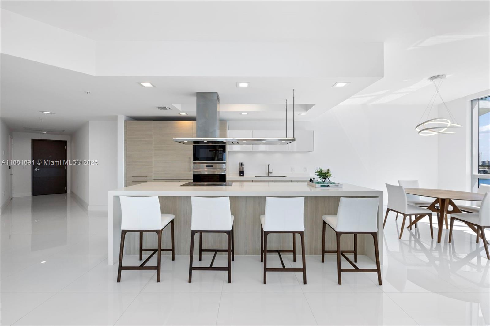 MARINA PALMS RESIDENCES S - Residential