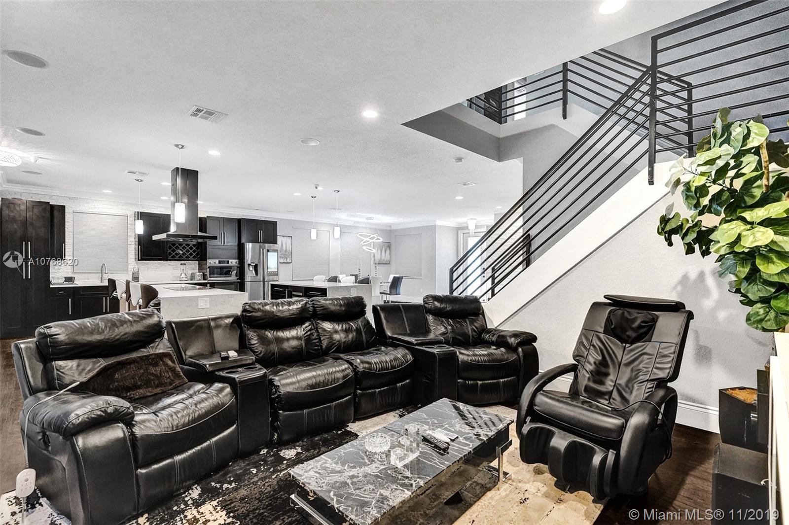 MADISON GREEN - Residential