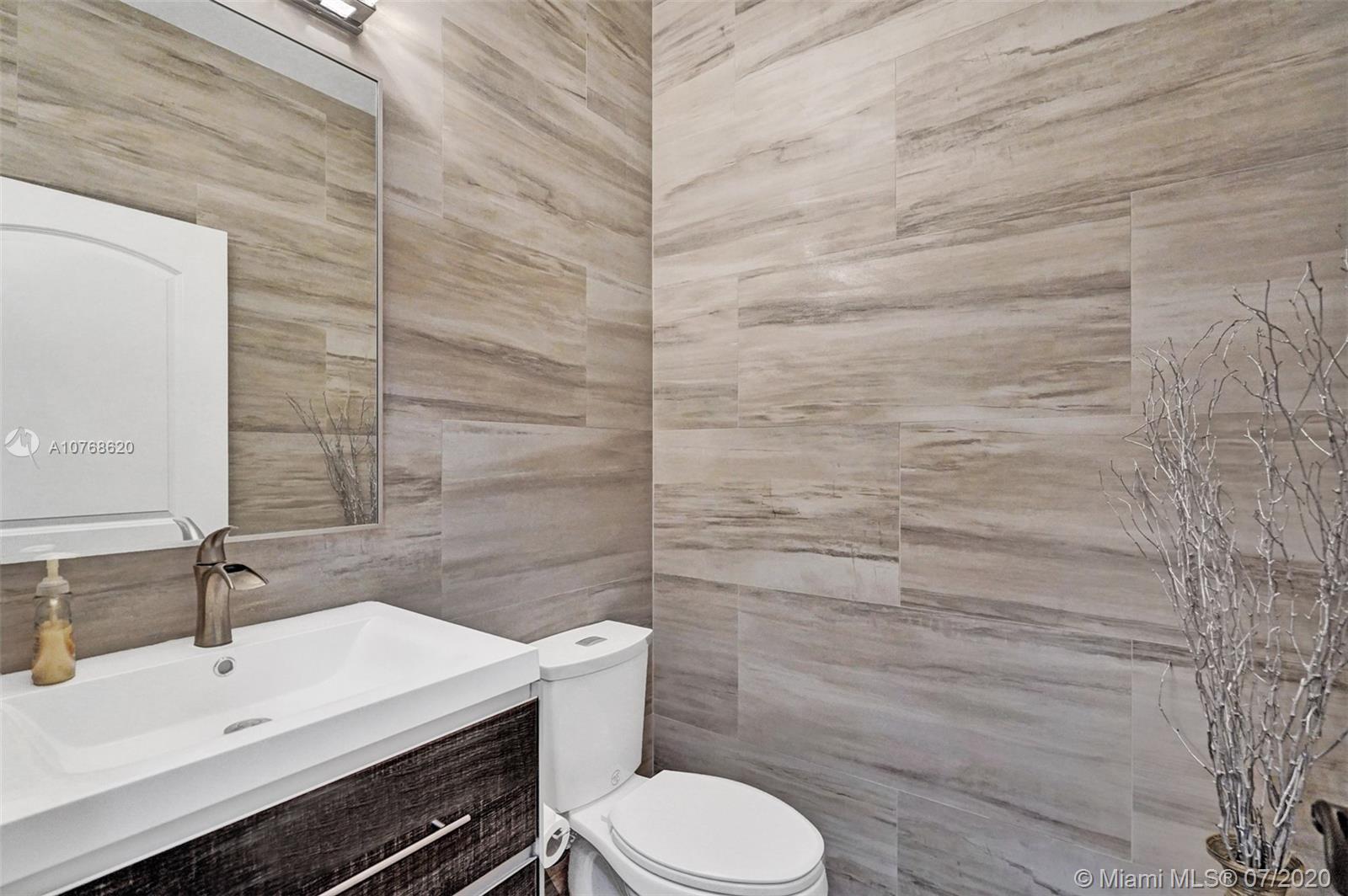 MADISON GREEN - Residential