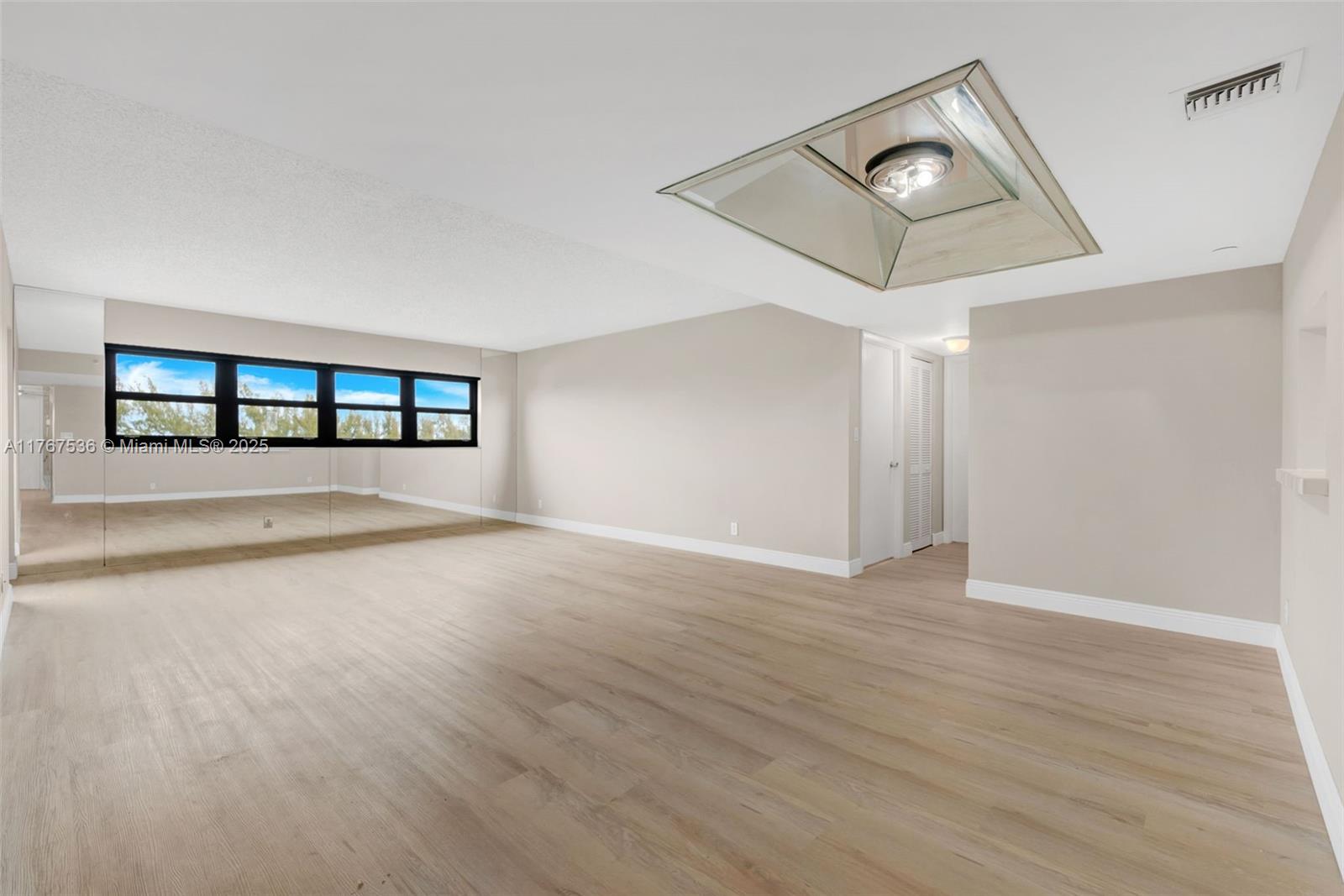 3200 Port Royale Dr N Dr 709, Fort Lauderdale, Broward County, Florida - 2 Bedrooms  
2 Bathrooms - 