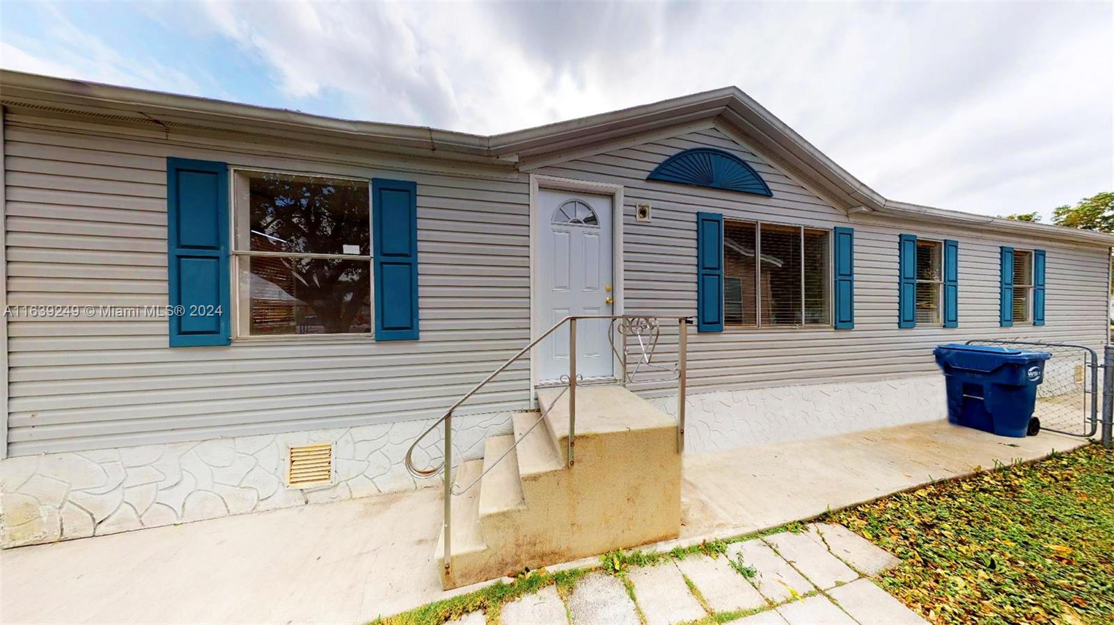 View Miami, FL 33187 mobile home
