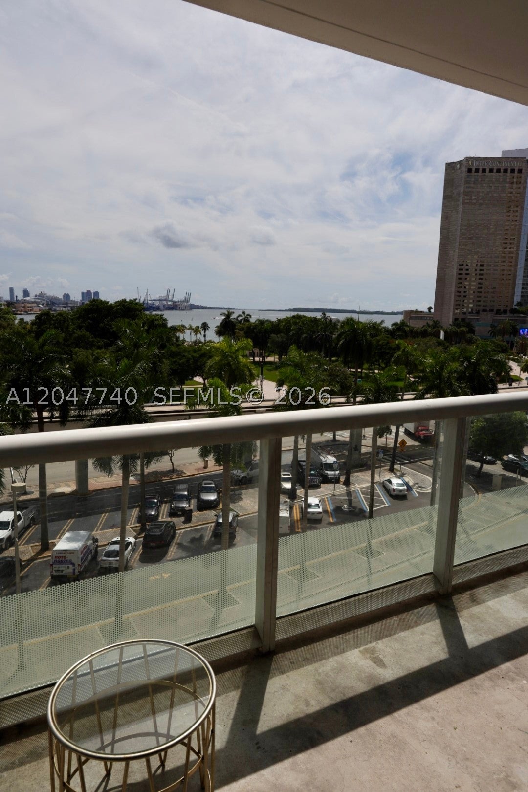 50 Biscayne Blvd 606