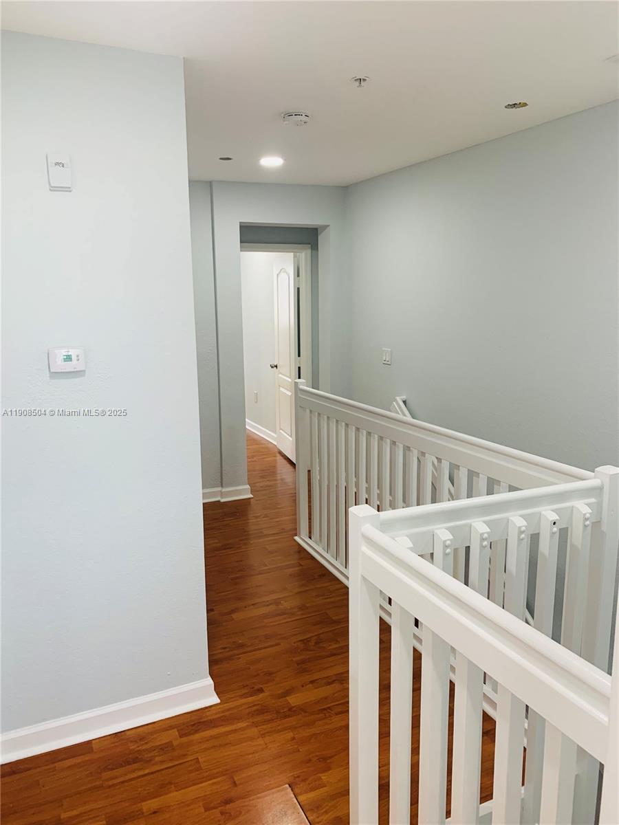 SHOMA HOMES AT COUNTRY CL - Residential Lease