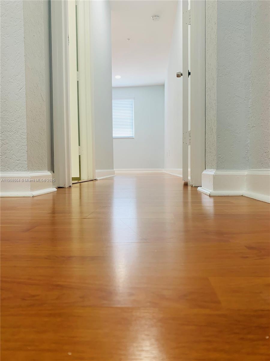 SHOMA HOMES AT COUNTRY CL - Residential Lease