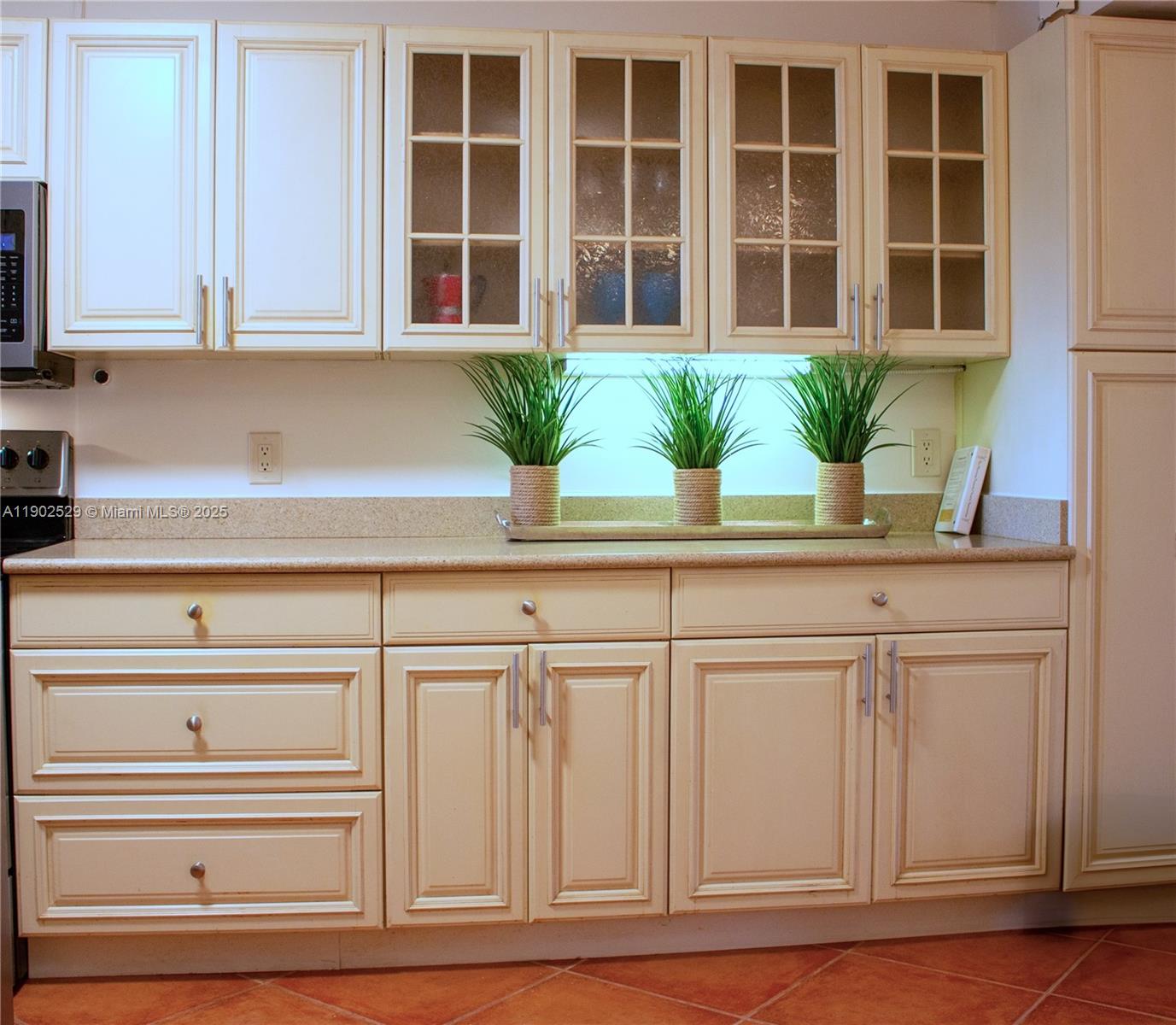 WINDWARD IV CONDOMINIUM - Residential