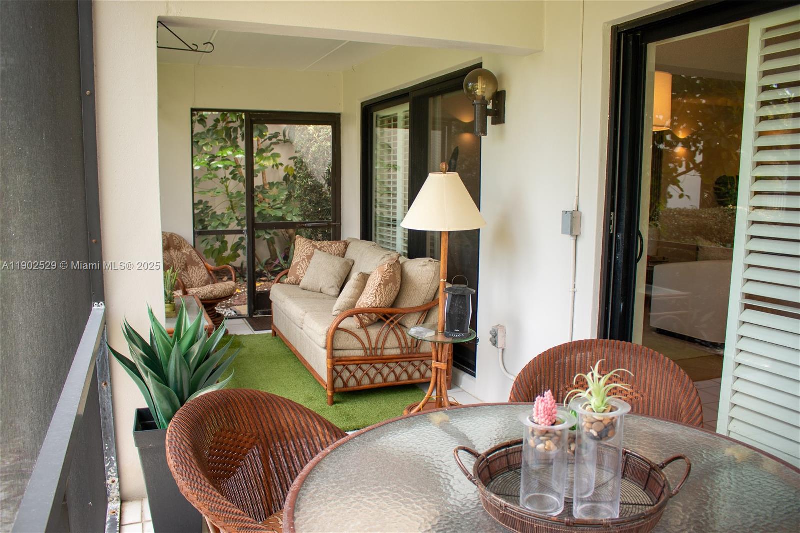 WINDWARD IV CONDOMINIUM - Residential