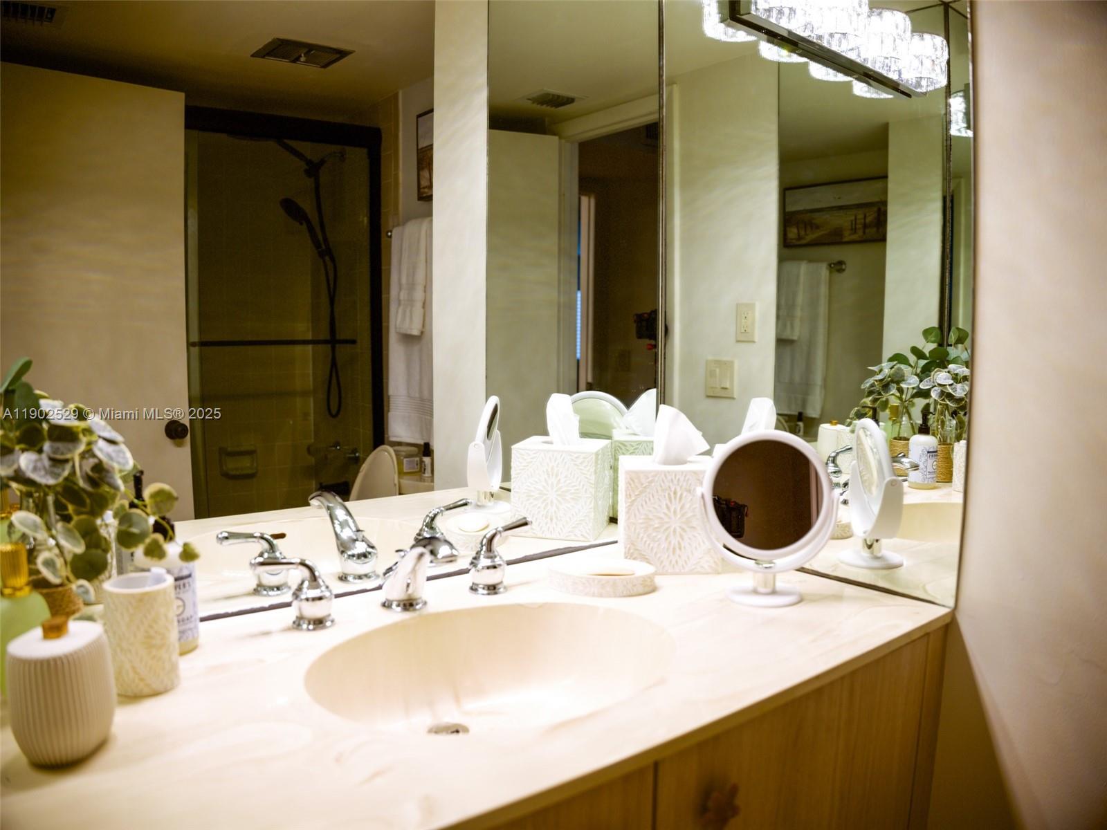 WINDWARD IV CONDOMINIUM - Residential