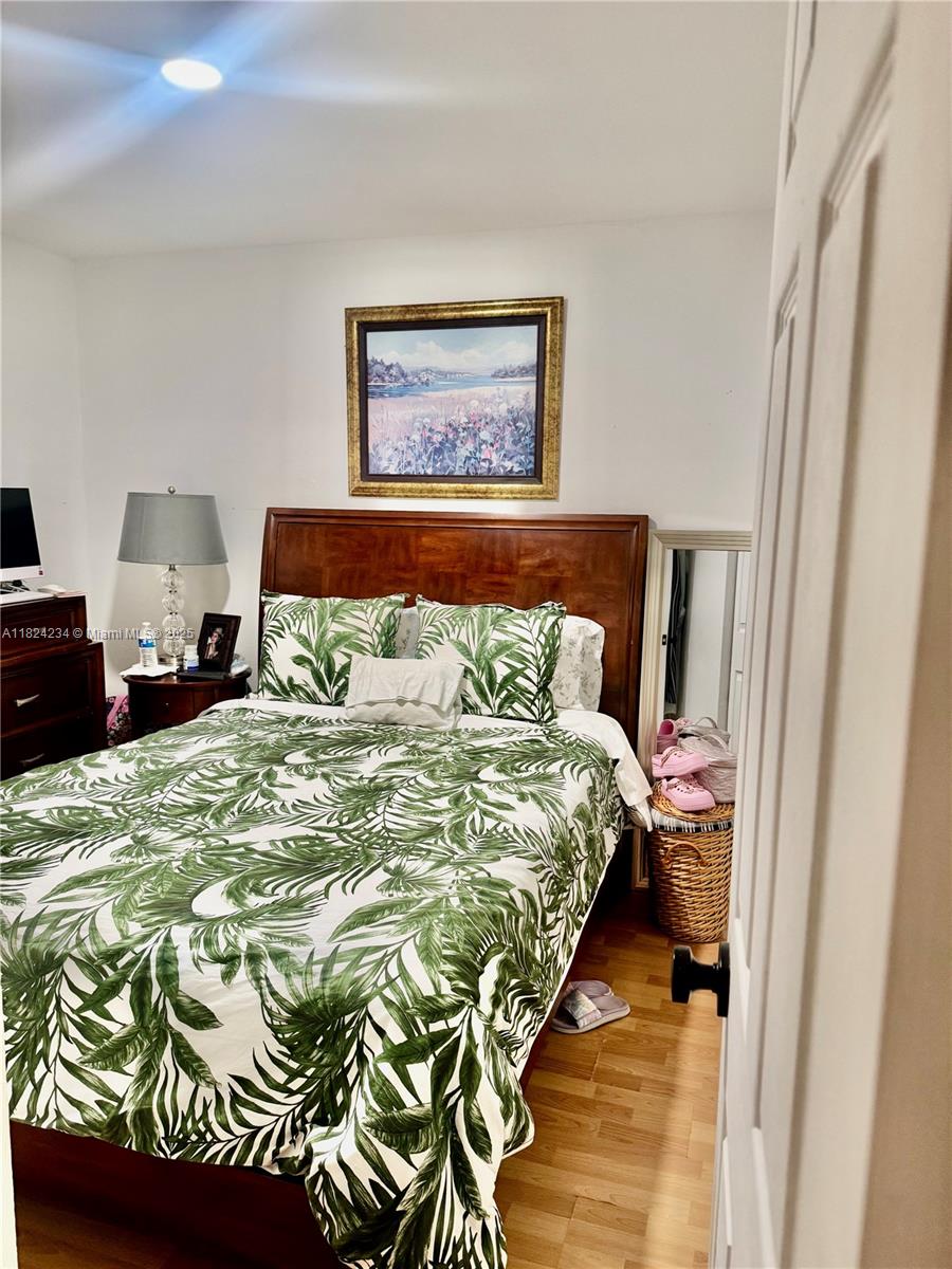 OAK PARK ESTATES SEC 1 - Residential