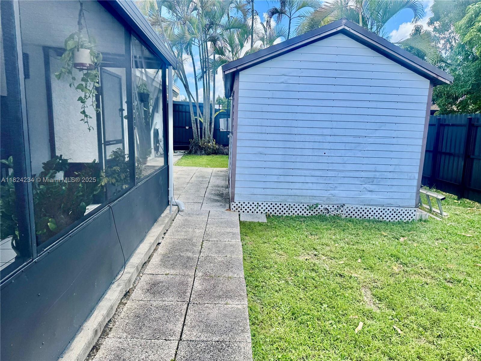 OAK PARK ESTATES SEC 1 - Residential