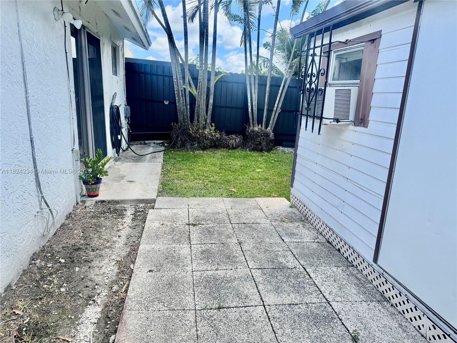 OAK PARK ESTATES SEC 1 - Residential