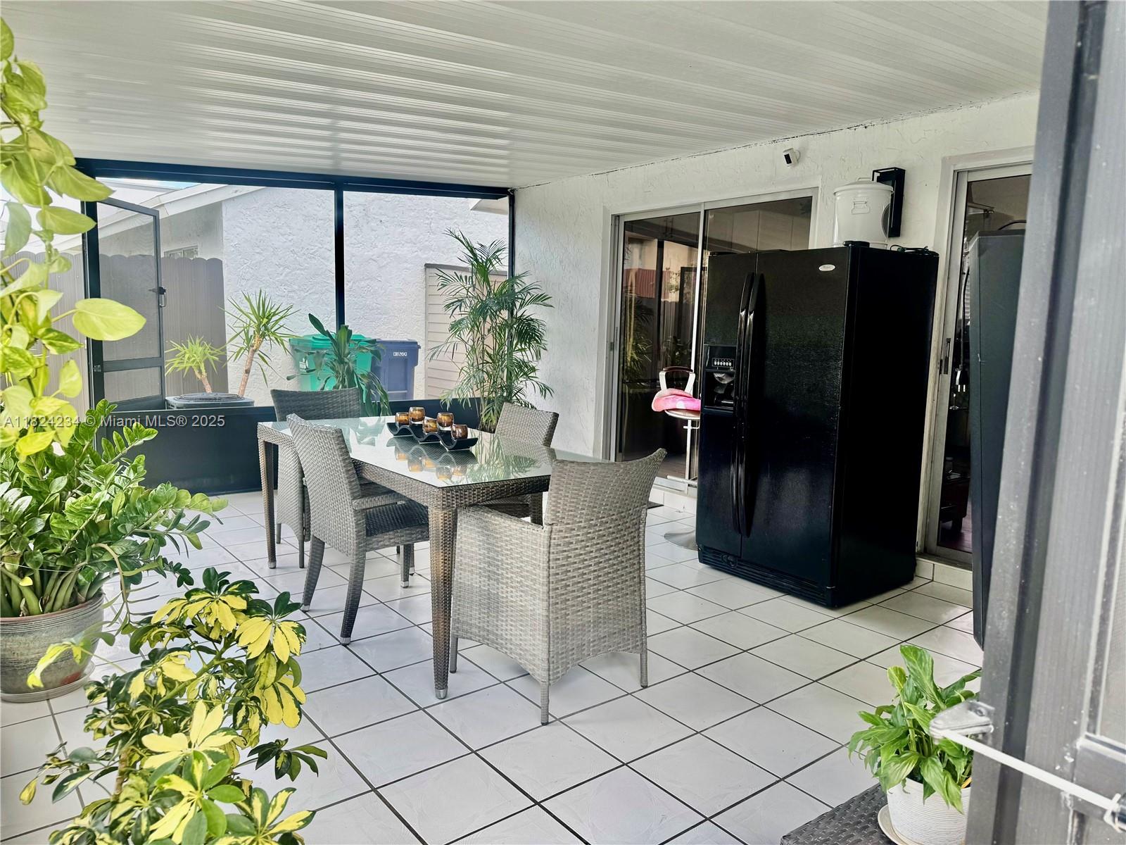 OAK PARK ESTATES SEC 1 - Residential